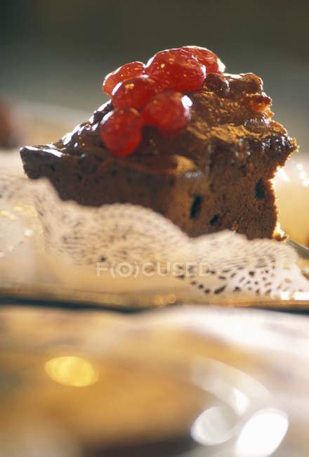 Tea cake with berries — Stock Photo