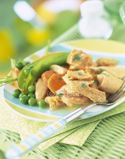 Tripe and spring vegetables — Stock Photo