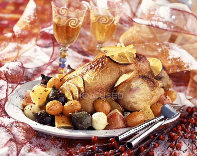 Capon with honey and citrus — Stock Photo