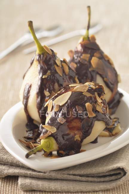 Birnenkompott mit Schokolade — Stockfoto