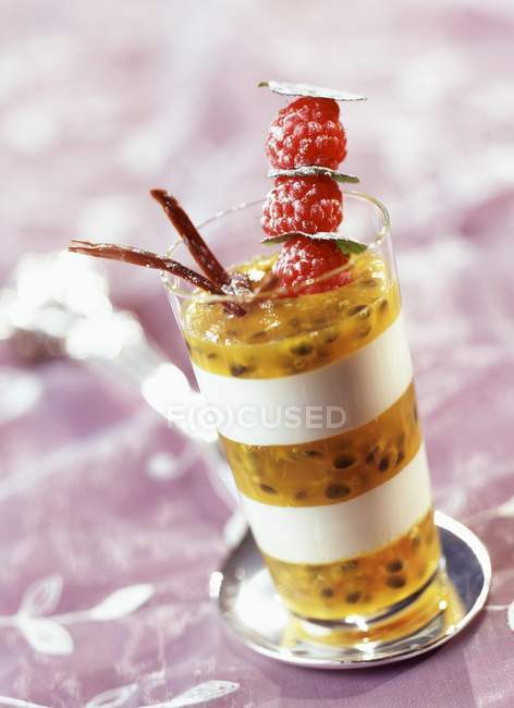 White mousse with jelly — Stock Photo