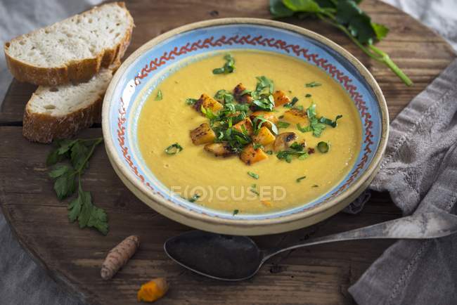 Vegan sweet potato and turnip soup — Stock Photo