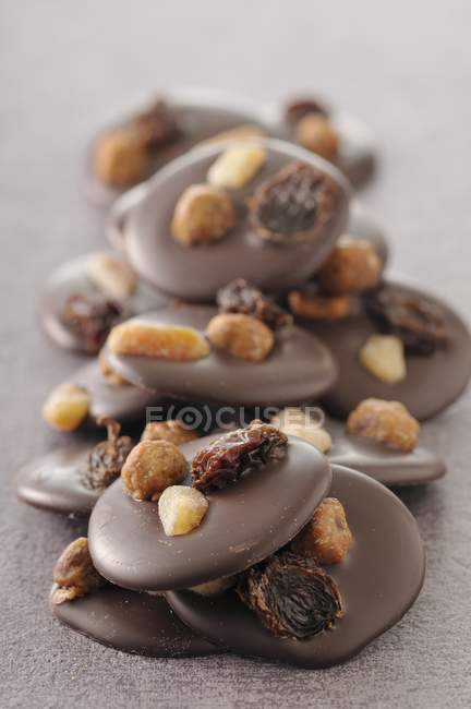 Dark chocolate and dried fruit cookies — Stock Photo