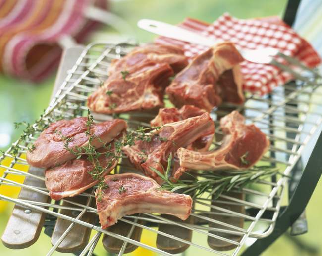 Raw lamb chops for grilling — Stock Photo