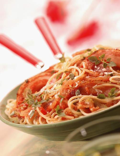 Spaghetti all'arrabbiata pasta — Stock Photo
