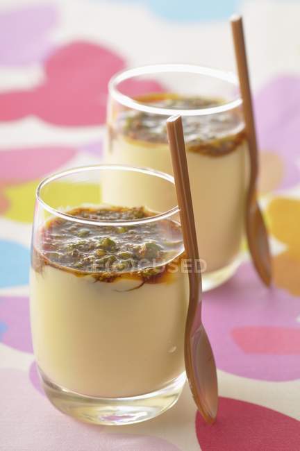 Caramel cream dessert — Stock Photo