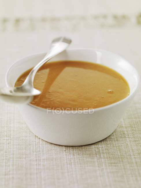 Crema de sopa de garbanzos - foto de stock
