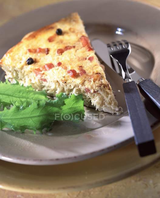 Choucroute quiche on plate — Stock Photo