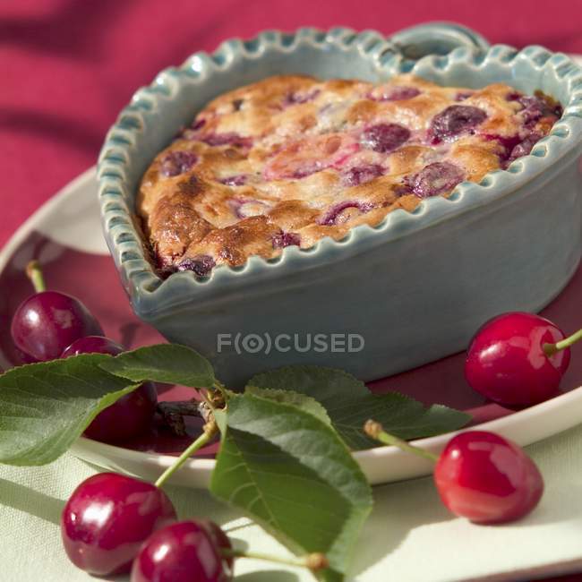 Cherry and batter pudding — Stock Photo