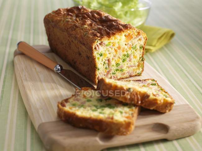 Gâteau salé aux légumes — Photo de stock