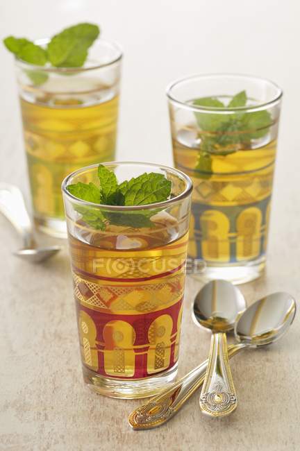 Lunettes de thé à la menthe — Photo de stock