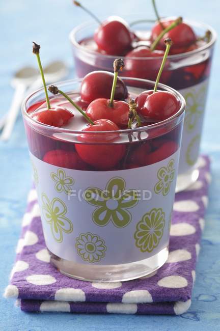 Cherry soup  in glasses — Stock Photo