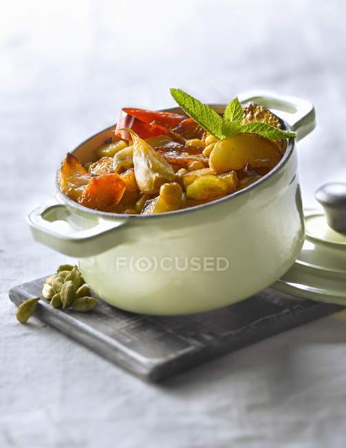 Small casserole dish of vegetables — Stock Photo