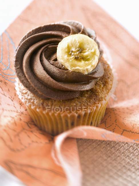 Choco-banana cupcake — Stock Photo