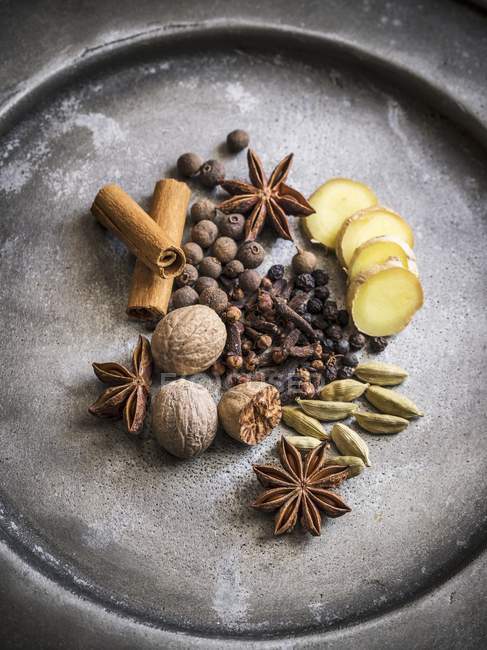 Various spices for gingerbread — Stock Photo