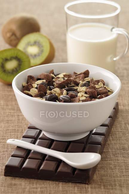 Chocolate de avena muesli - foto de stock