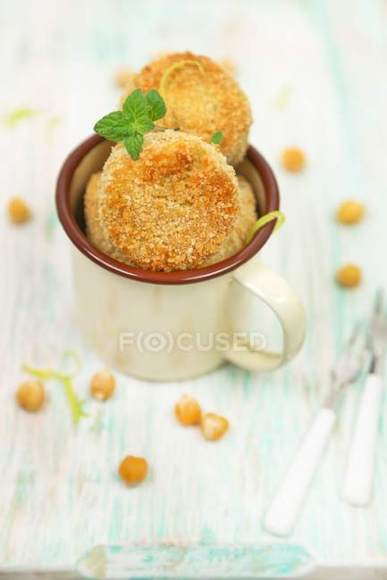 Chickpeas and lemon meatballs — Stock Photo