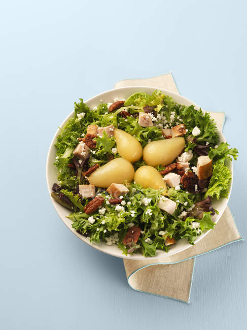 Turkey, pears and pecan salad, top view — Stock Photo