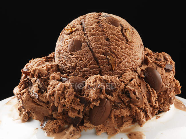 Chocolate ice cream closeup — Stock Photo