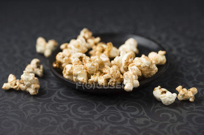 Close-up shot of Gilded popcorn (close-up) — Foto stock