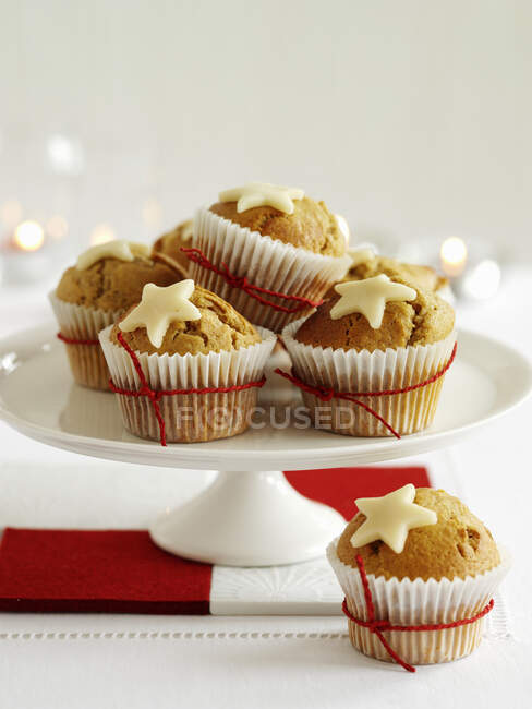 Muffins with stars (Christmas) — Stock Photo