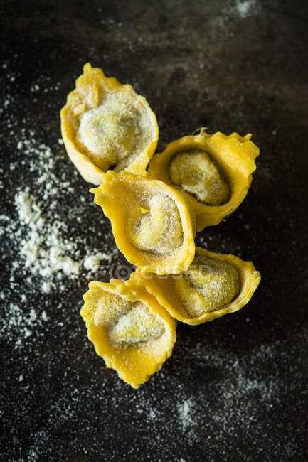 Fresh Tortellini, primer plano - foto de stock