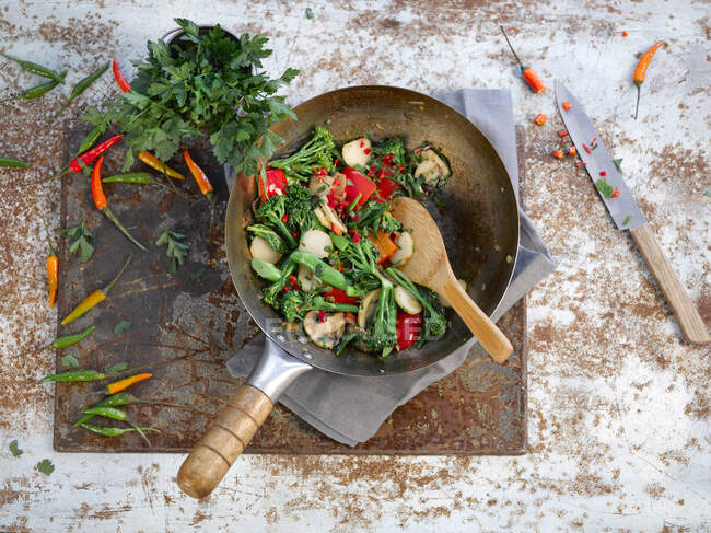 Sweet chilli vegetable stir fry (Asia) — Stock Photo