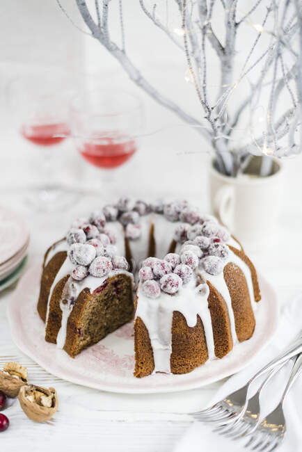 Weihnachten Bündel Kuchen auf weißem Hintergrund — Stockfoto