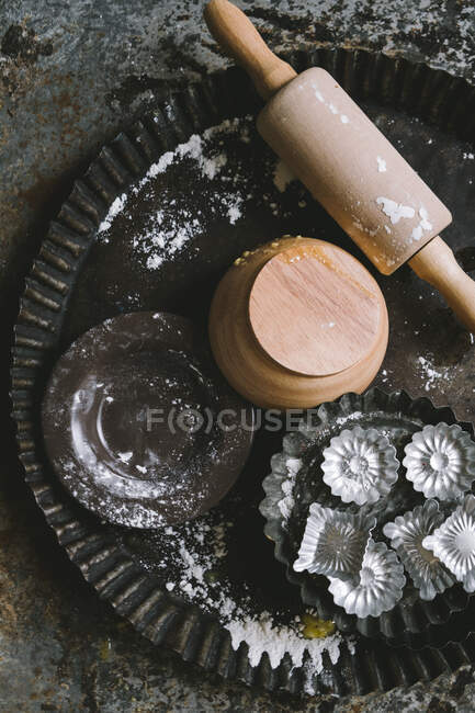 Various baking utensils (top view) — Stock Photo