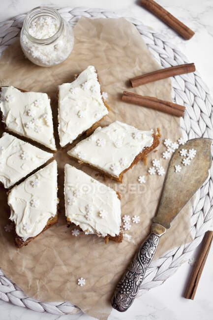 Carrot cake with Christmas spices — Stock Photo
