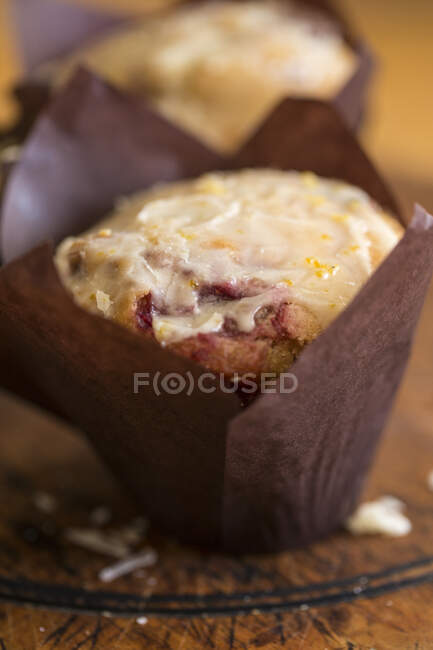Um muffin vegan com esmalte de açúcar — Fotografia de Stock