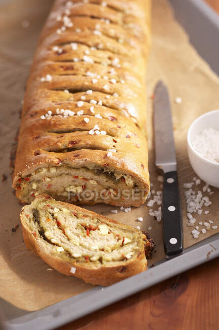 Spicy bread roll filled with sheep's cheese for Easter — Stock Photo