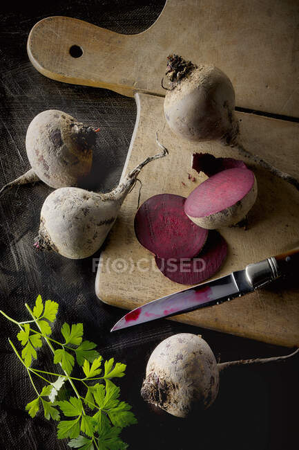 Beetroots on a wooden board — Stock Photo