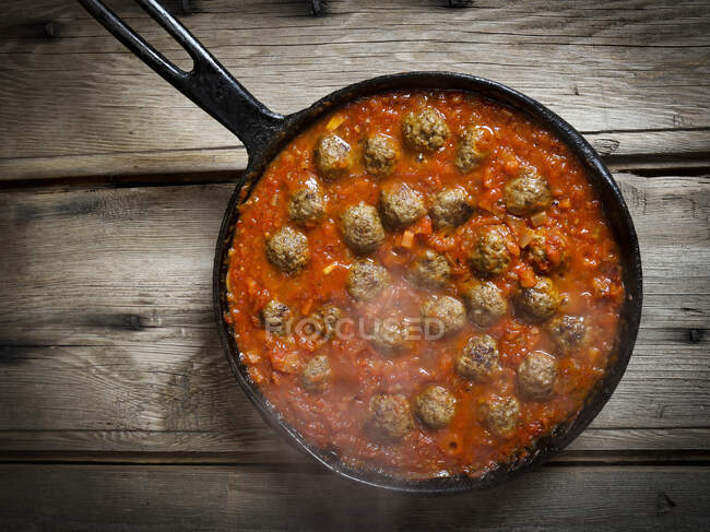 Meatballs in tomato sauce — Stock Photo
