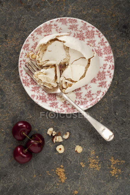 Cracked Meringue made with brown sugar — Stock Photo