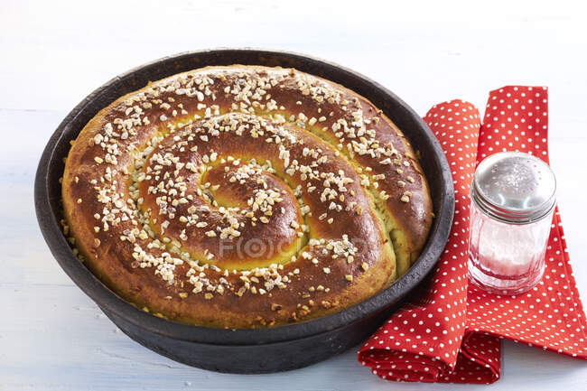 Bavarian Easter bread filled with hazelnuts, raisins, sugar and rum — Stock Photo