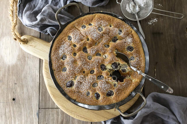 French casserole with cherries — Stock Photo