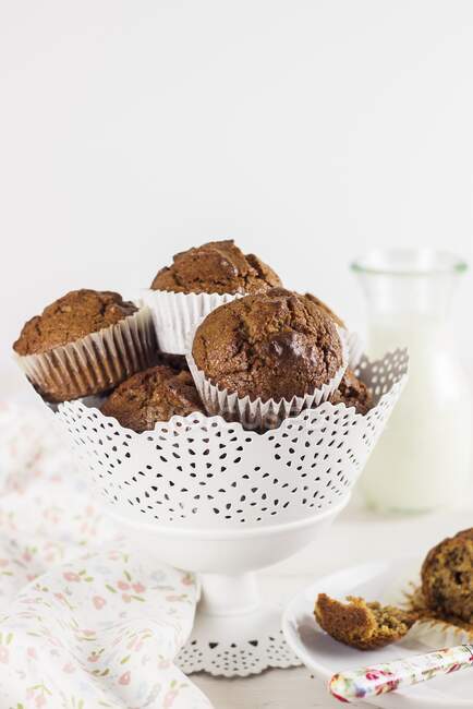 Spelt muffins in a vintage bowl — Stock Photo