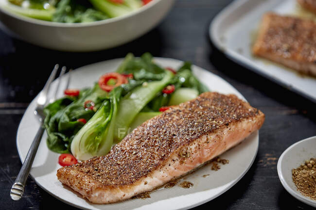Four-Spice Salmon on the plate — Foto stock