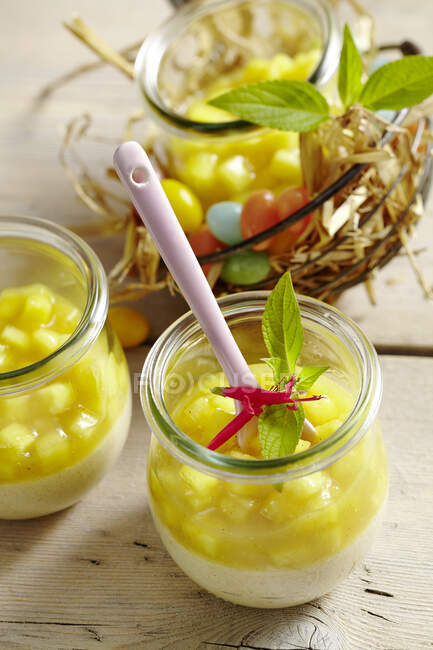 Semolina cream with pineapple sauce for an Easter brunch — Stock Photo
