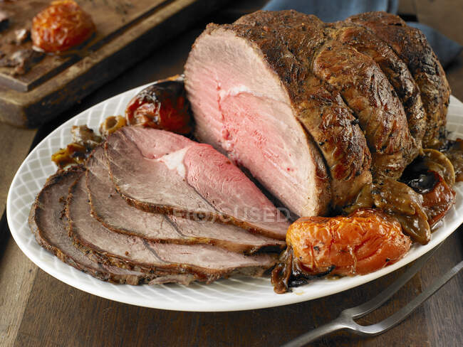 Beef Roast with Melted Tomatoes and Onions — Stock Photo