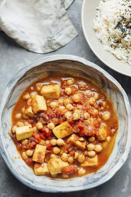 Curry vegano con ceci e tofu — Foto stock