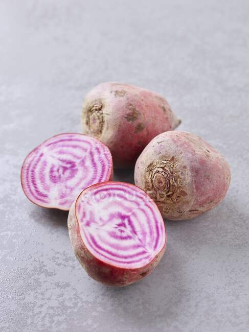 Chioggia beet, whole and halved — Stock Photo