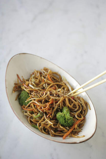 Fried noodle with vegetables — Stock Photo