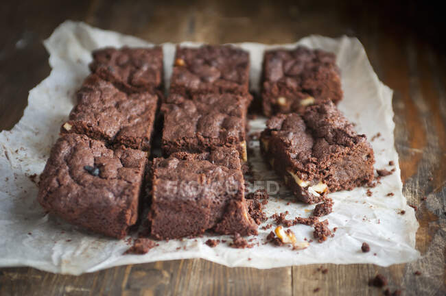Primer plano de deliciosos brownies de chocolate - foto de stock