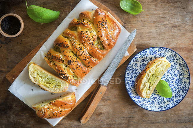 Yeast cake with cabbage filling — Stock Photo