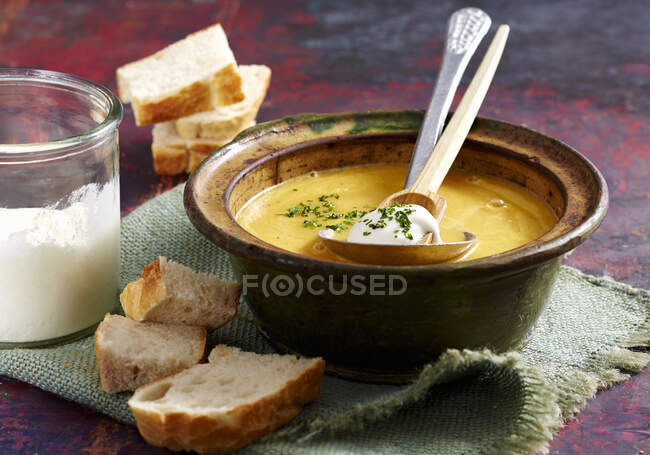 Mercimek Corbas red lentil soup, Turkey — Stock Photo