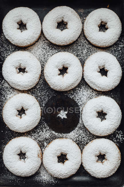 Ciambelle con zucchero in polvere — Foto stock