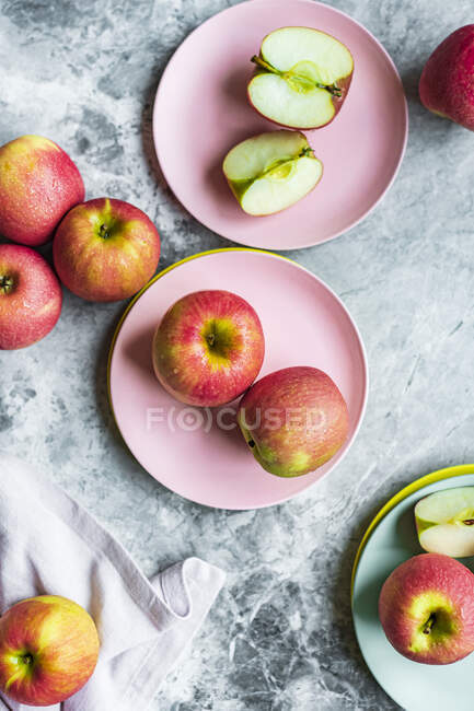 Manzanas Pink Lady, primer plano - foto de stock