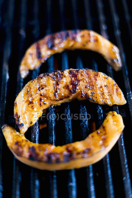Close-up shot of delicious Barbecued Melon — Stock Photo